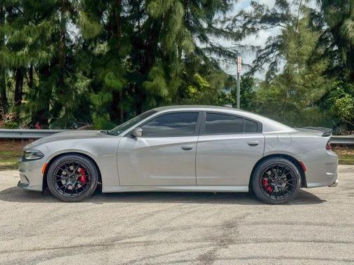 2016 Dodge Charger R/T Scat Pack