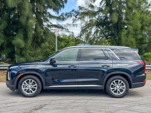 2022 Hyundai PALISADE SE