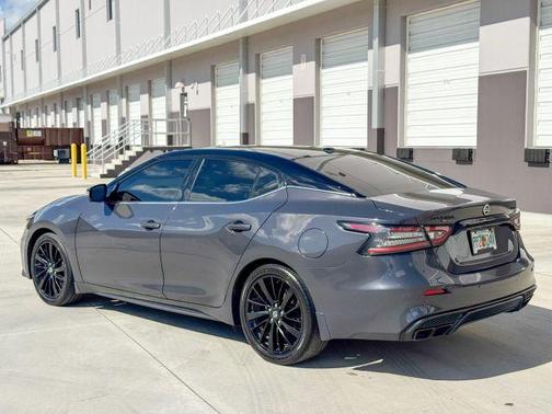 2021 Nissan Maxima Platinum