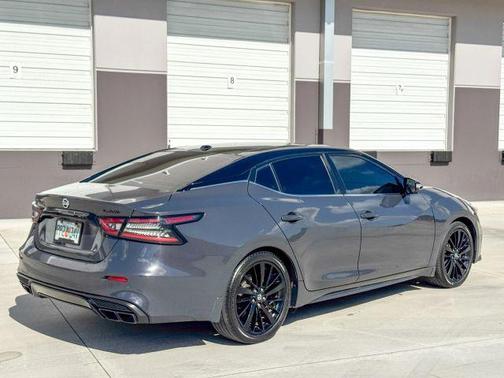 2021 Nissan Maxima Platinum
