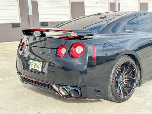 2016 Nissan GT-R Premium