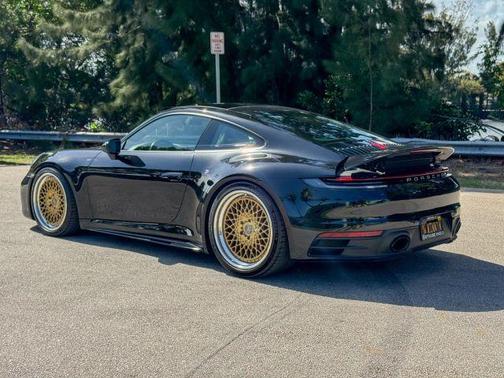 2020 Porsche 911 Carrera