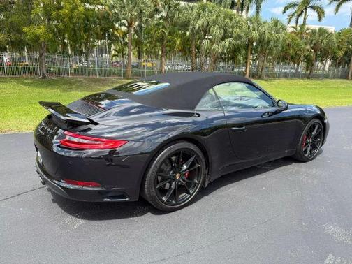 2019 Porsche 911 Carrera S
