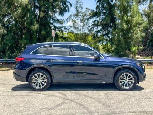 2024 Mercedes-Benz GLC 300 Base