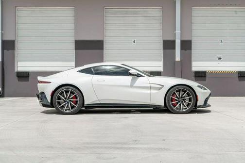 2019 Aston Martin Vantage Base