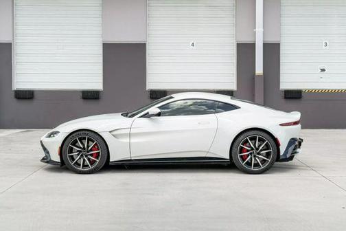 2019 Aston Martin Vantage Base