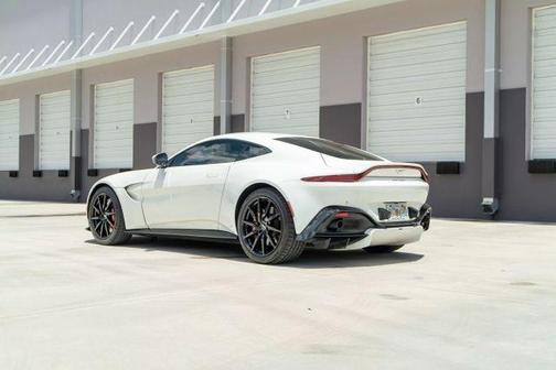 2019 Aston Martin Vantage Base