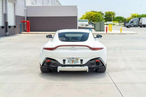 2019 Aston Martin Vantage Base