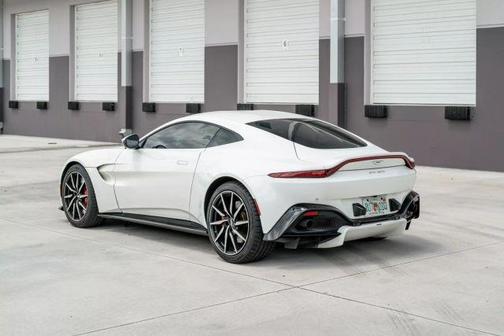 2019 Aston Martin Vantage Base