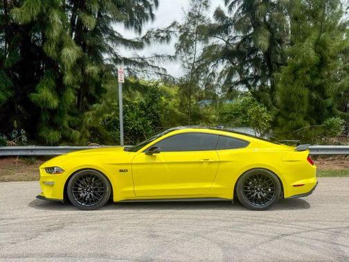2021 Ford Mustang GT Premium