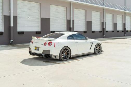 2016 Nissan GT-R Premium