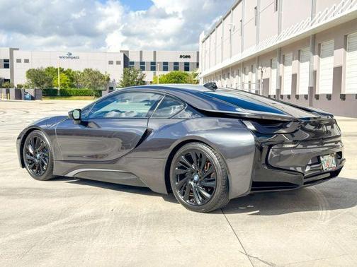 2015 BMW i8 Base