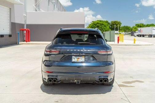 2022 Porsche Cayenne Turbo