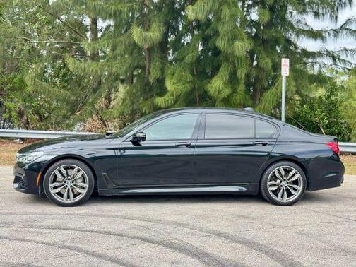 2018 BMW 750 i xDrive