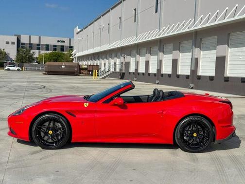 2017 Ferrari California T