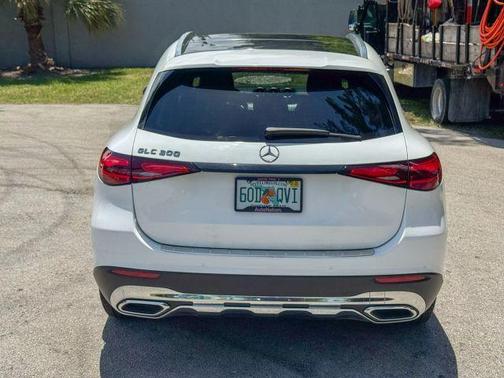 2024 Mercedes-Benz GLC 300 Base