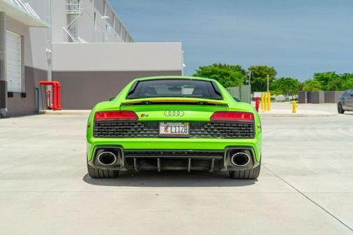 2023 Audi R8 5.2 V10 performance