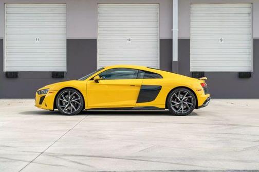2023 Audi R8 5.2 V10 performance
