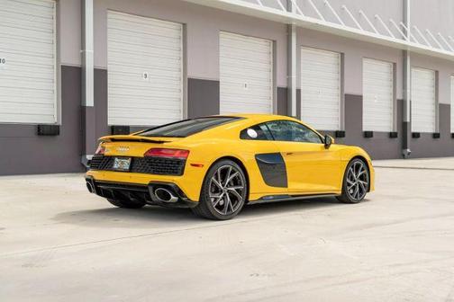2023 Audi R8 5.2 V10 performance