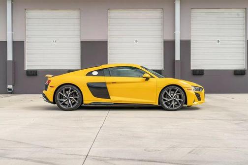 2023 Audi R8 5.2 V10 performance