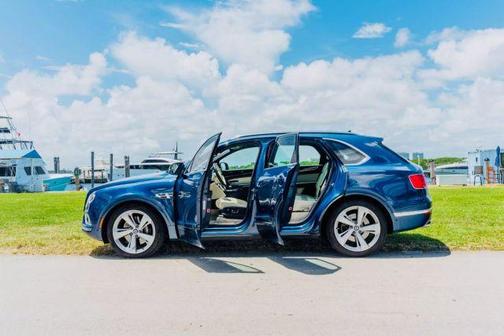 2018 Bentley Bentayga W12 Signature