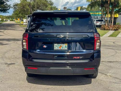 2023 Chevrolet Suburban RST