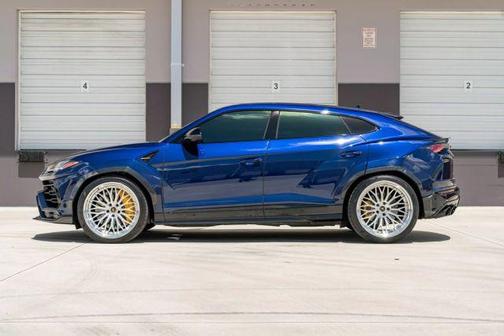 2022 Lamborghini Urus
