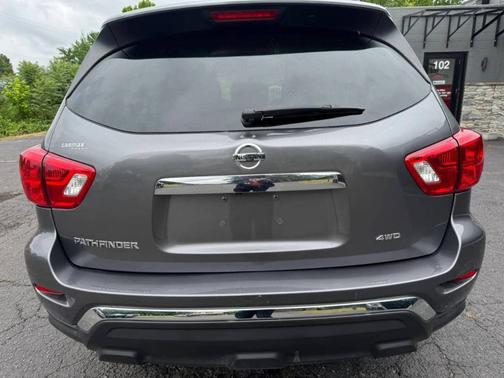 Gun Metallic 2017 Nissan Pathfinder S