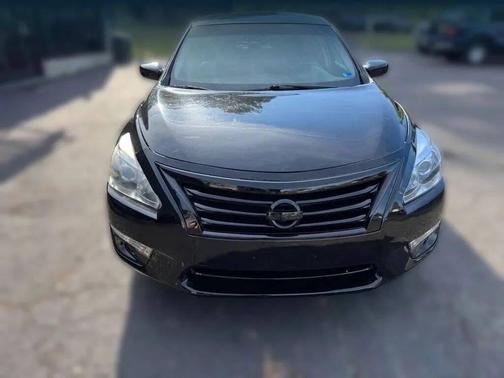 Super Black 2013 Nissan Altima 2.5 SV