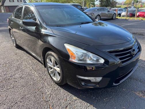 Super Black 2013 Nissan Altima 2.5 SV