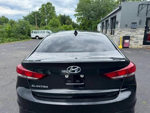 Phantom Black 2018 Hyundai ELANTRA Value Edition