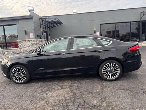 2017 Ford Fusion Hybrid Titanium