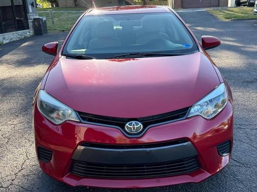 Red 2015 Toyota Corolla L