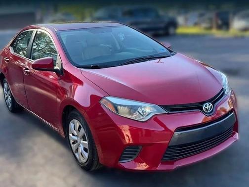 Red 2015 Toyota Corolla L