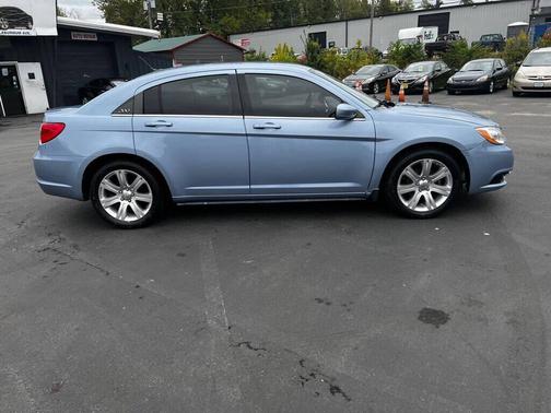 2013 Chrysler 200 Touring