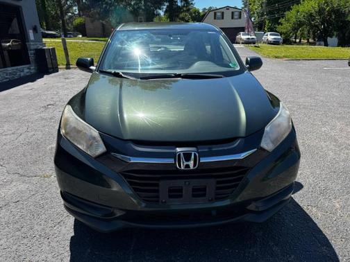 Green 2018 Honda HR-V LX