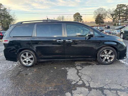 2014 Toyota Sienna SE