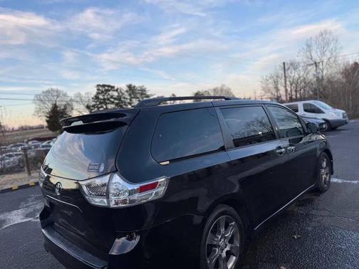 2014 Toyota Sienna SE