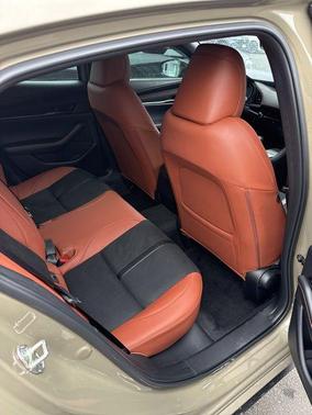 2024 Mazda Mazda3 2.5 Carbon Turbo