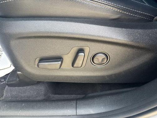 Everlasting Silver 2019 Kia Sorento EX