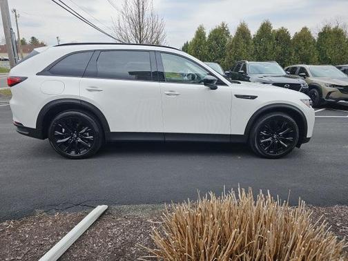 2025 Mazda CX-90 Premium