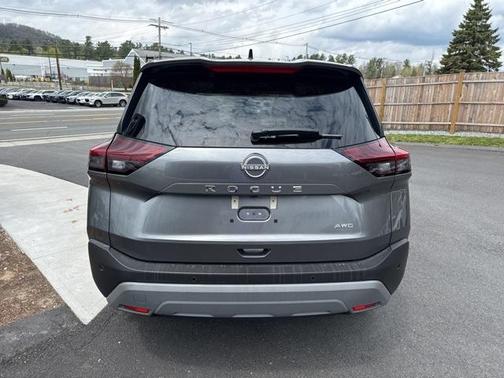 2022 Nissan Rogue S