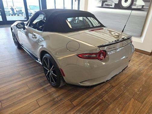 2025 Mazda MX-5 Miata Grand Touring