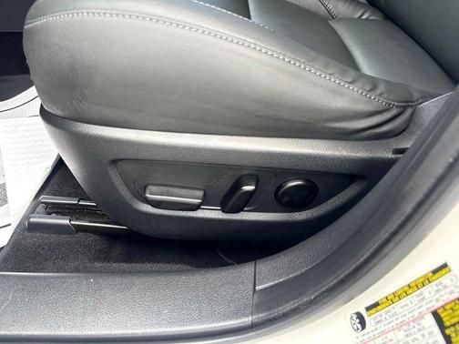 Snowflake White Pearl 2024 Mazda CX-30 2.5 S Preferred Package