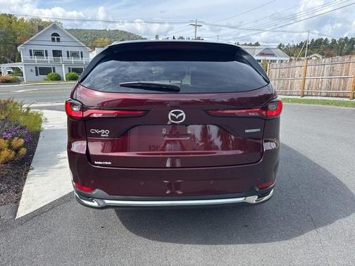 2024 Mazda CX-90 PHEV Premium Plus