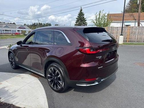 2024 Mazda CX-90 PHEV Premium Plus
