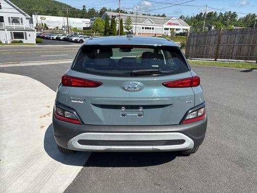 2022 Hyundai KONA SE