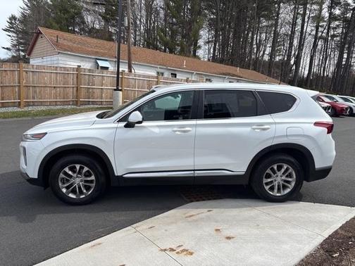 2019 Hyundai SANTA FE SE 2.4