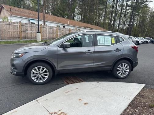 2022 Nissan Rogue Sport SV