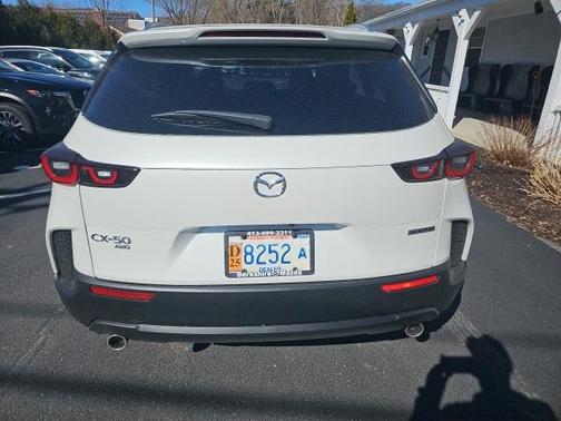 2025 Mazda CX-50 2.5 S Preferred Package